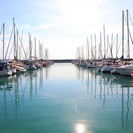 Global Properties, De 2 Con Gran Terraza En Gran Canet Apartamento *