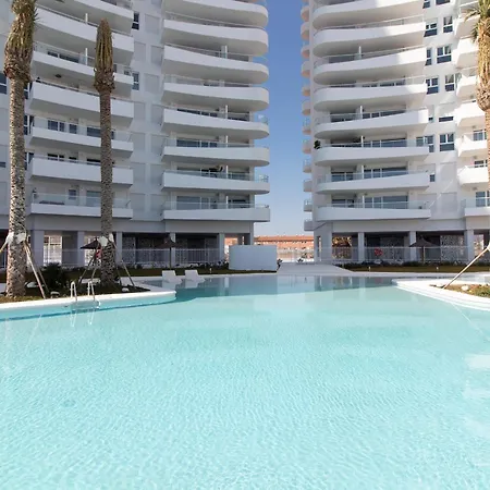 Global Properties, De 2 Con Gran Terraza En Gran Canet *